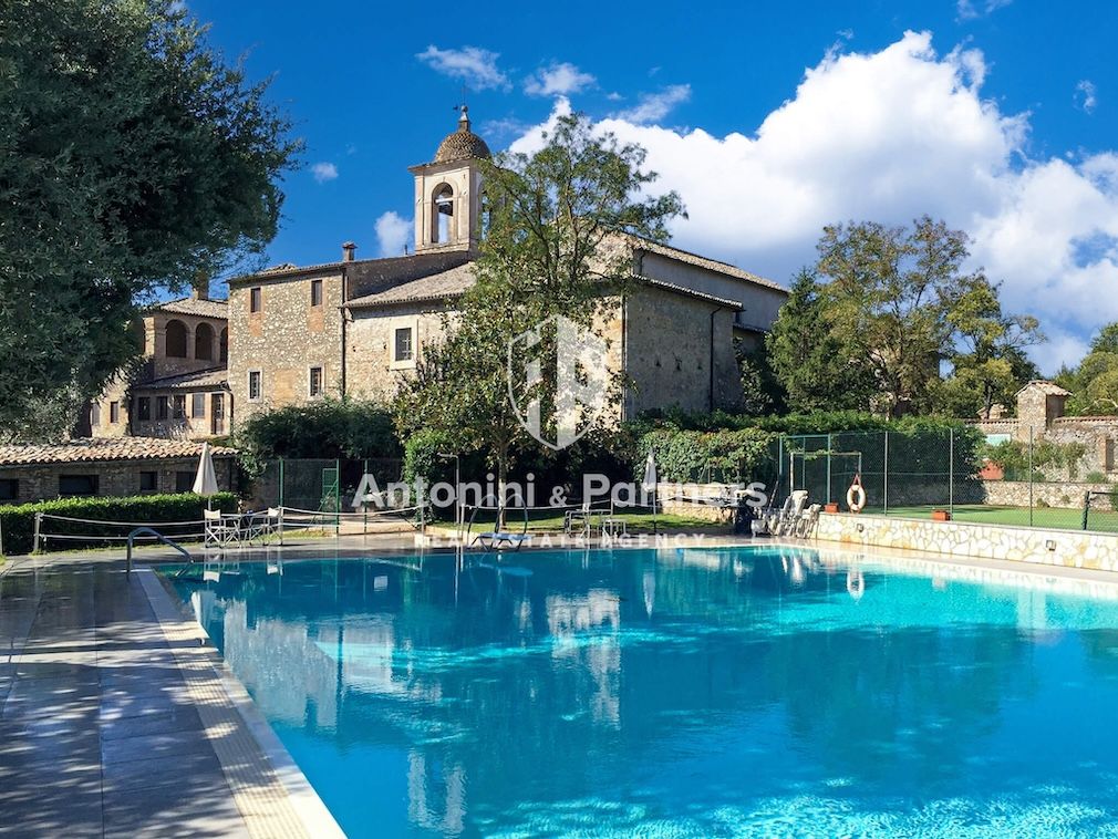 10. Apartment in Lugnano in Teverina, Terni €155,000.jpg