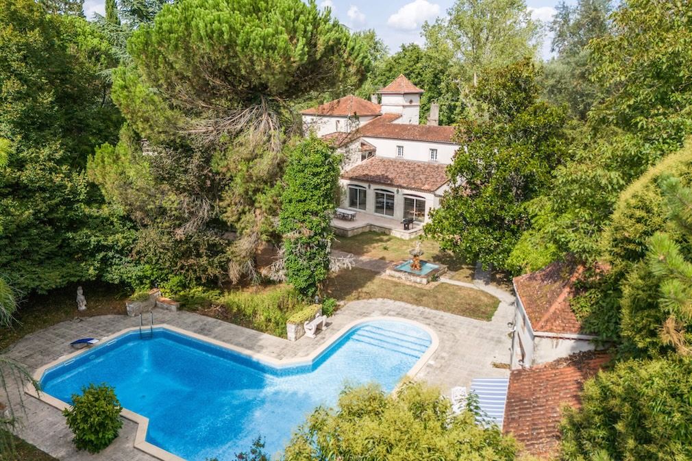 11. Villa in Agen, Lot-et-Garonne €645,000.jpg