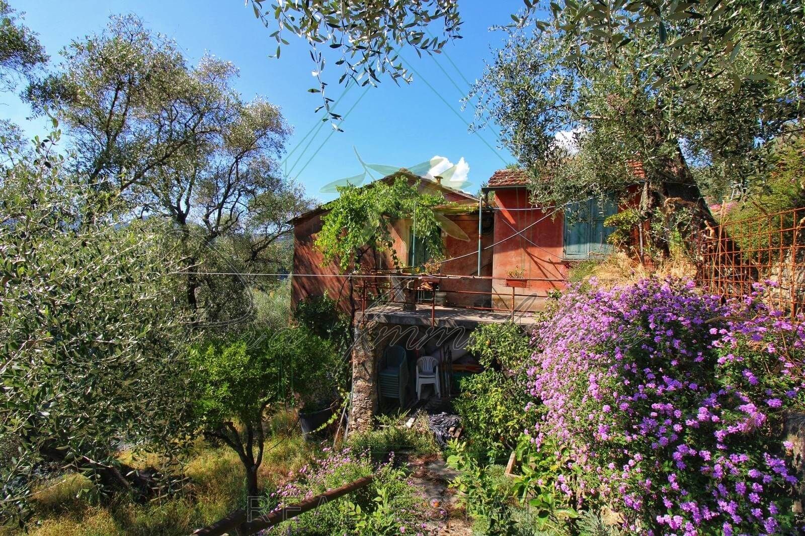 15. Villa in Rapallo, Genoa €250,000.jpg