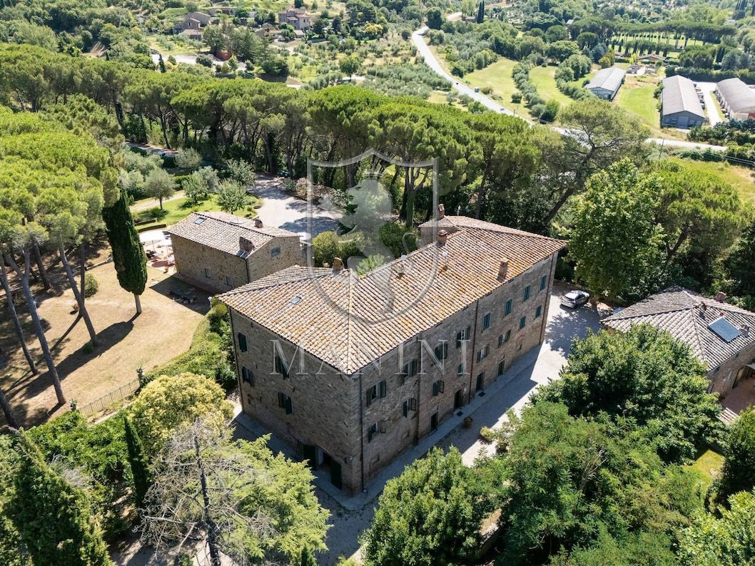 Cortona, Arezzo €225,000.jpg