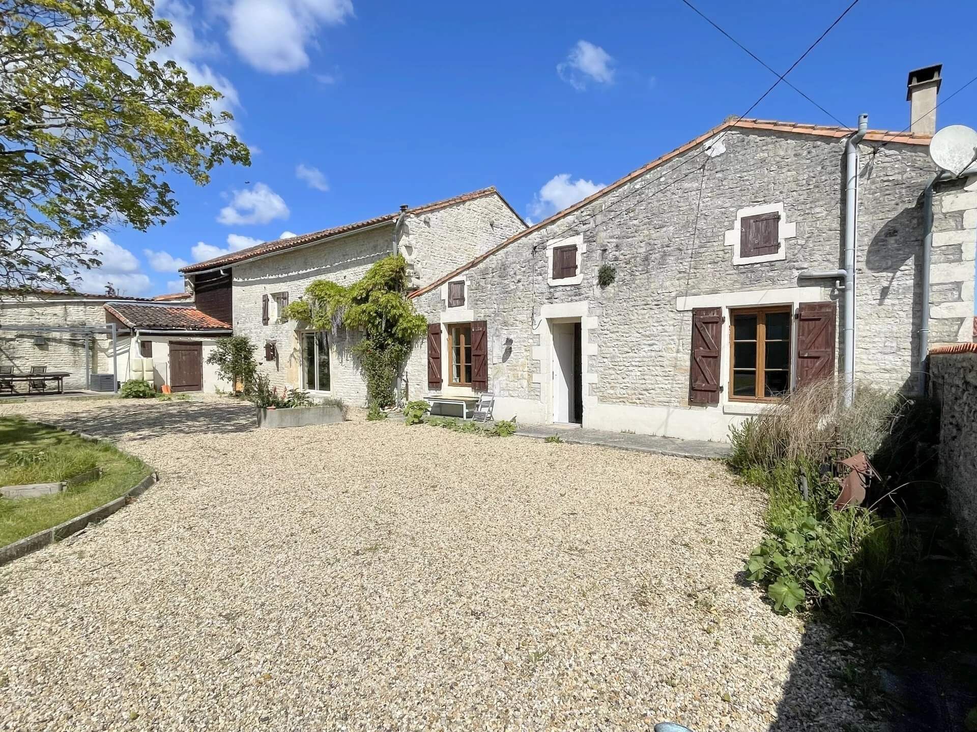 Ranville-Breuillaud, Charente (1).jpg