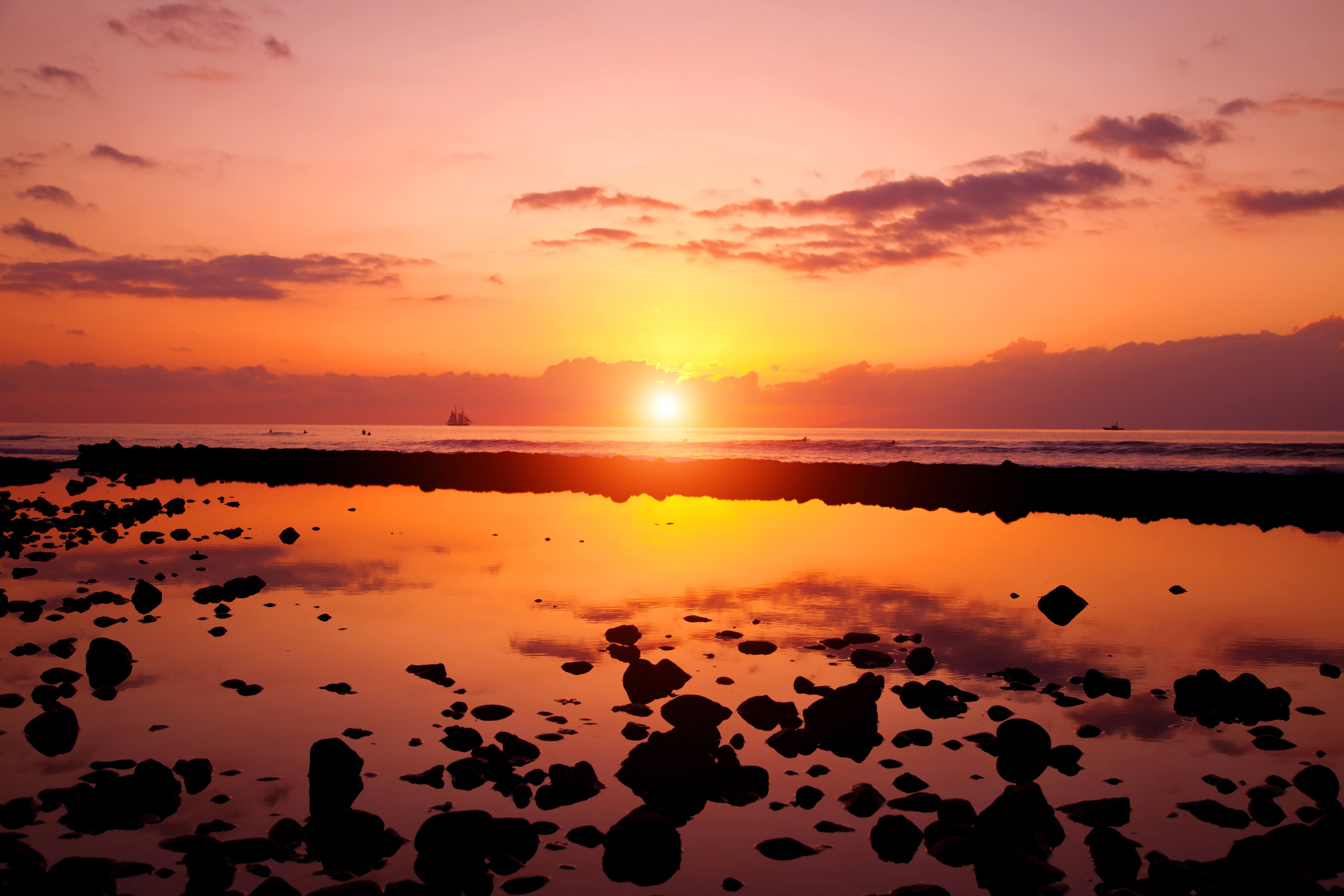 Sunset-at-playa-de-las-Americas-Arona-Tenerife.jpg