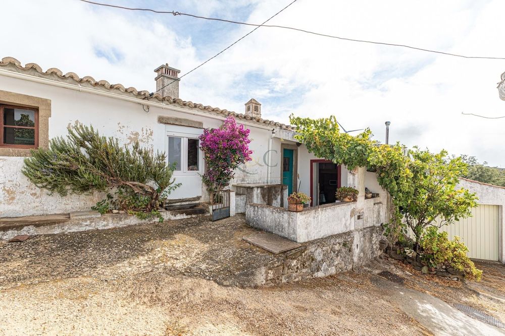Terraced house in Cachopo, Faro €195,000.jpg