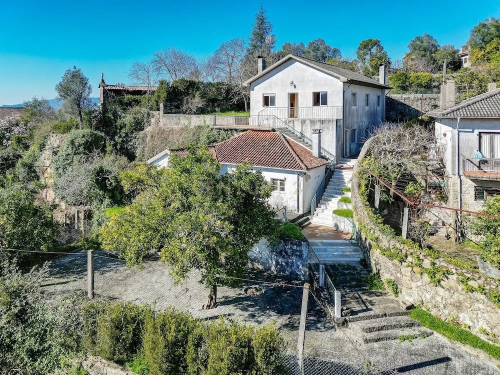 Villa in Caldelas, Braga €198,000 copy.jpg
