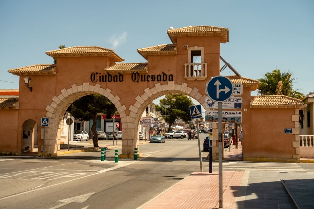 ciudad quesada archway.jpg