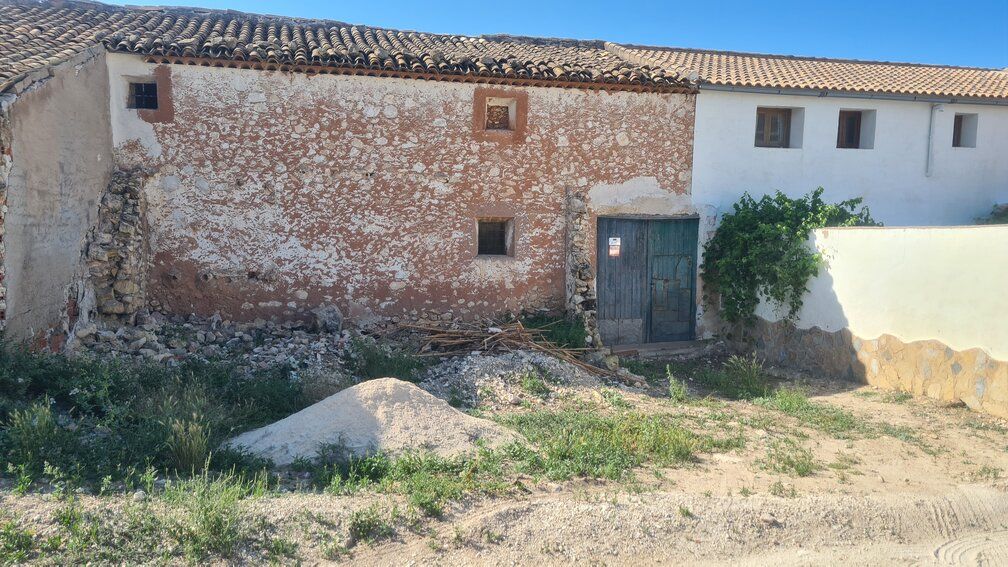 Pinoso_ruin.jpg
