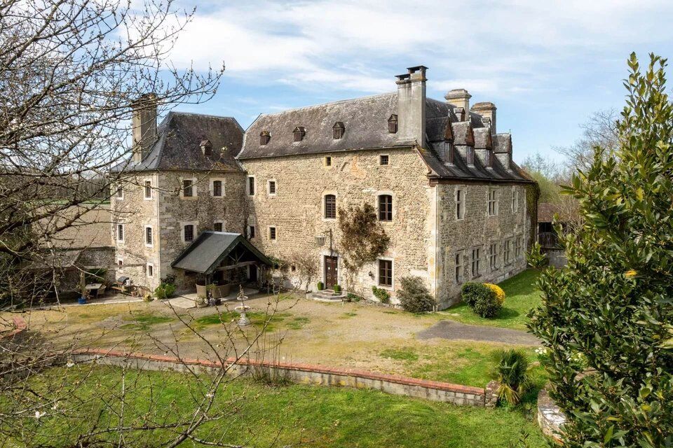 Orthez, Pyrenees-Atlantiques.jpg